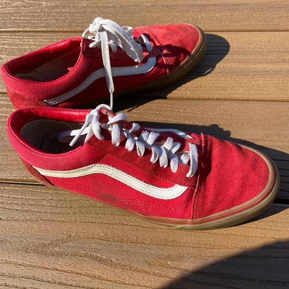Red Vans Old Skool with Gum Bottom Size 9, Gently Used - Picture 3 of 6